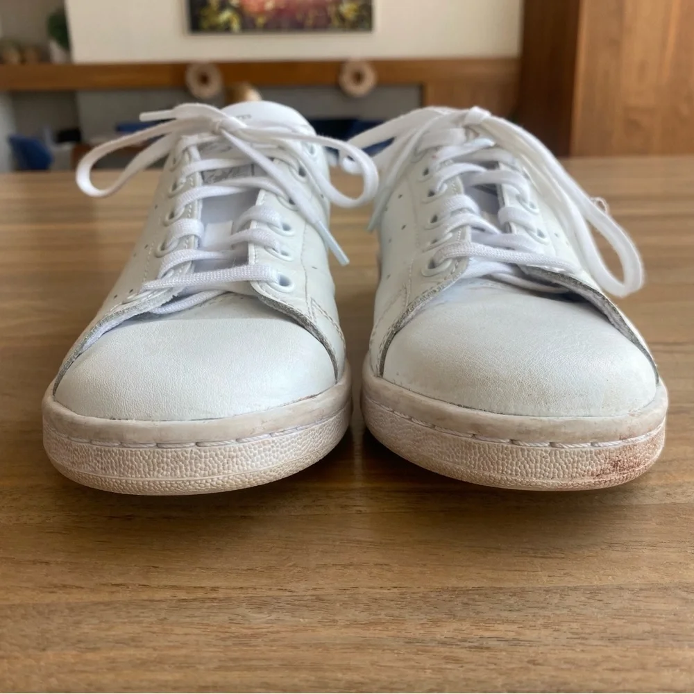 White Adidas Stan Smith Ortholite Kids Holographic trainers. Size 4.5